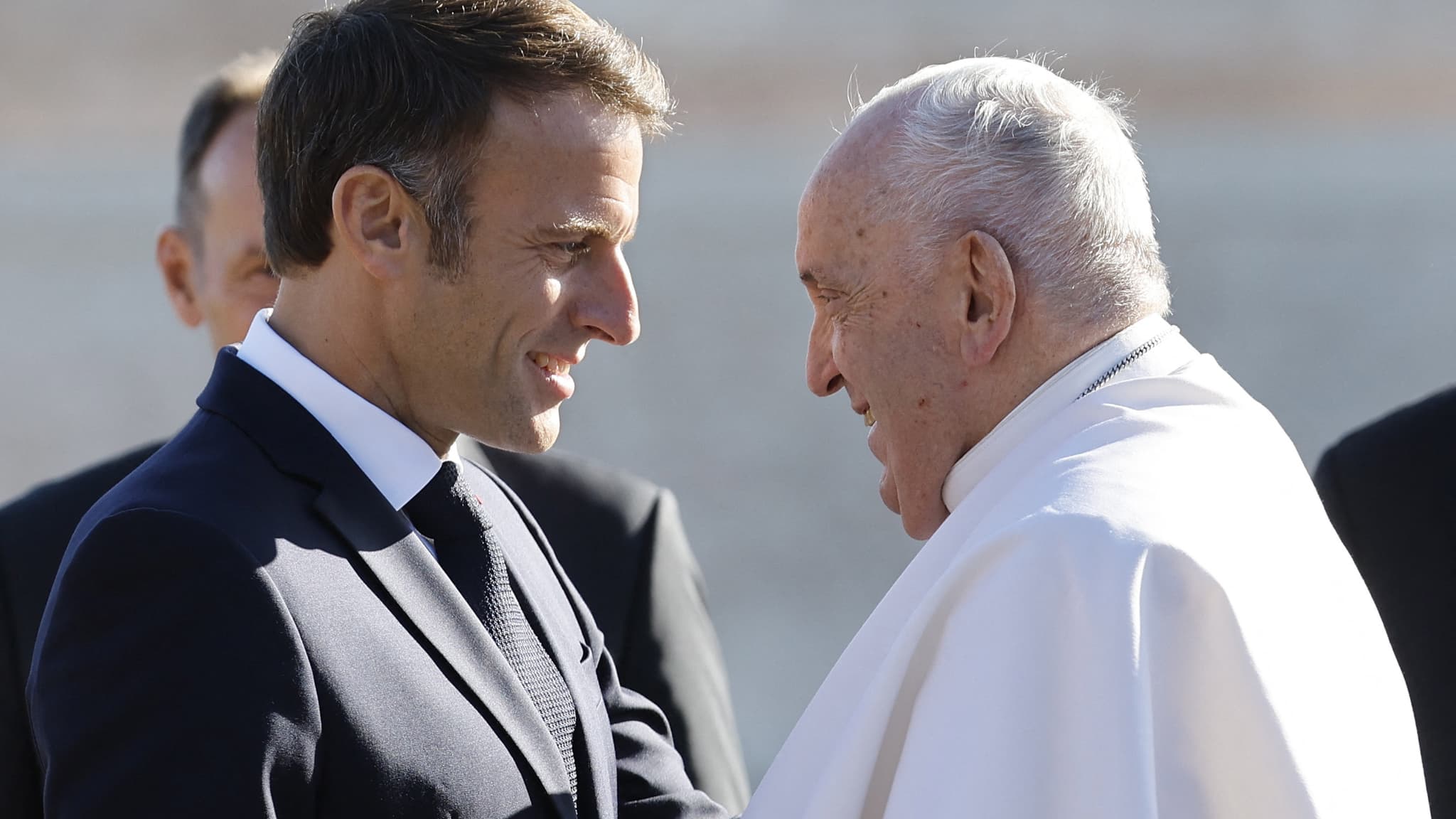 Pape François à Marseille Emmanuel Macron dit sa fierté d accueillir